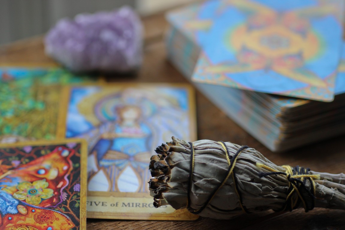 Learn Tarot cards Readings,Numerology and Life coach
